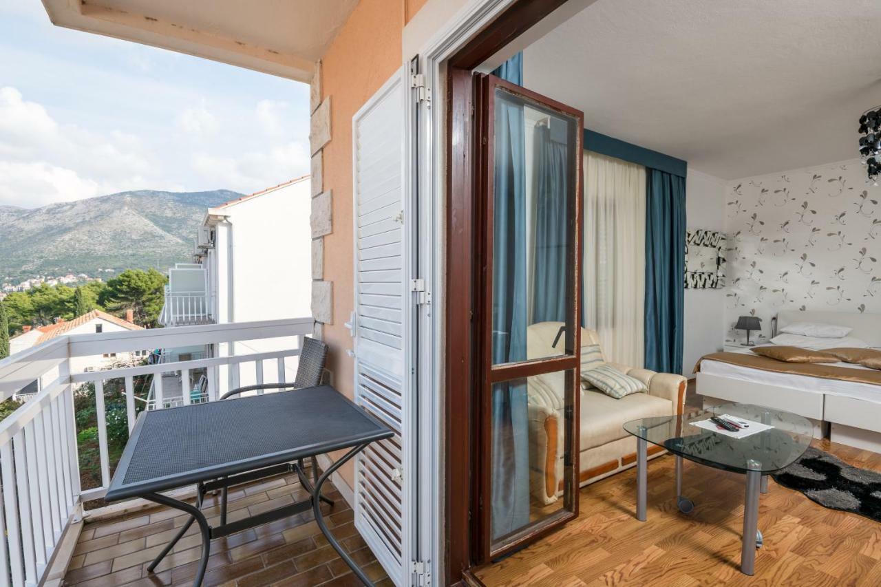 Villa Voinic 3 챠브타트 외부 사진