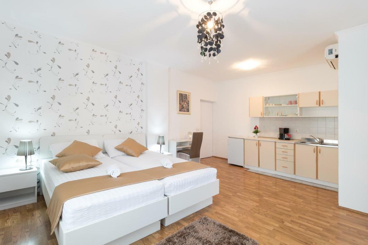 Villa Voinic 3 챠브타트 외부 사진